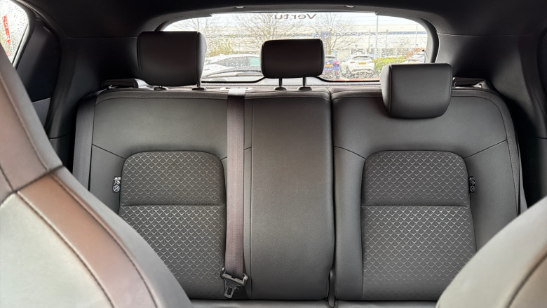 Nissan Juke 1.0 DiG-T N-Connecta 5dr Petrol Hatchback